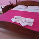 Vila Melpo Apartments
